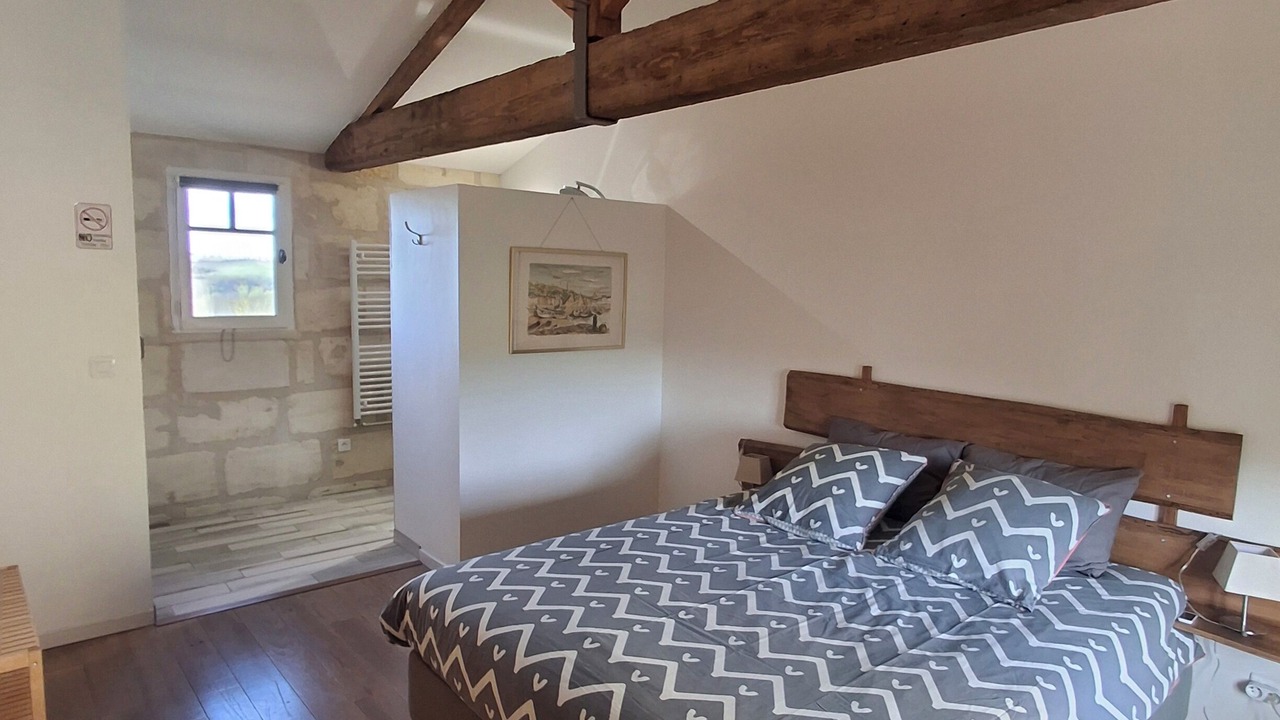 Photo of Bedroom in Langoiran