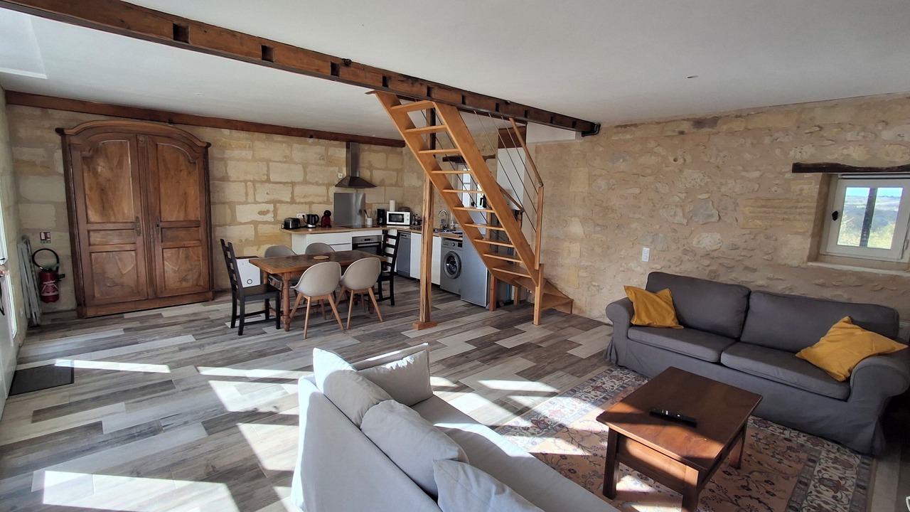 Photo of Livingroom in Langoiran