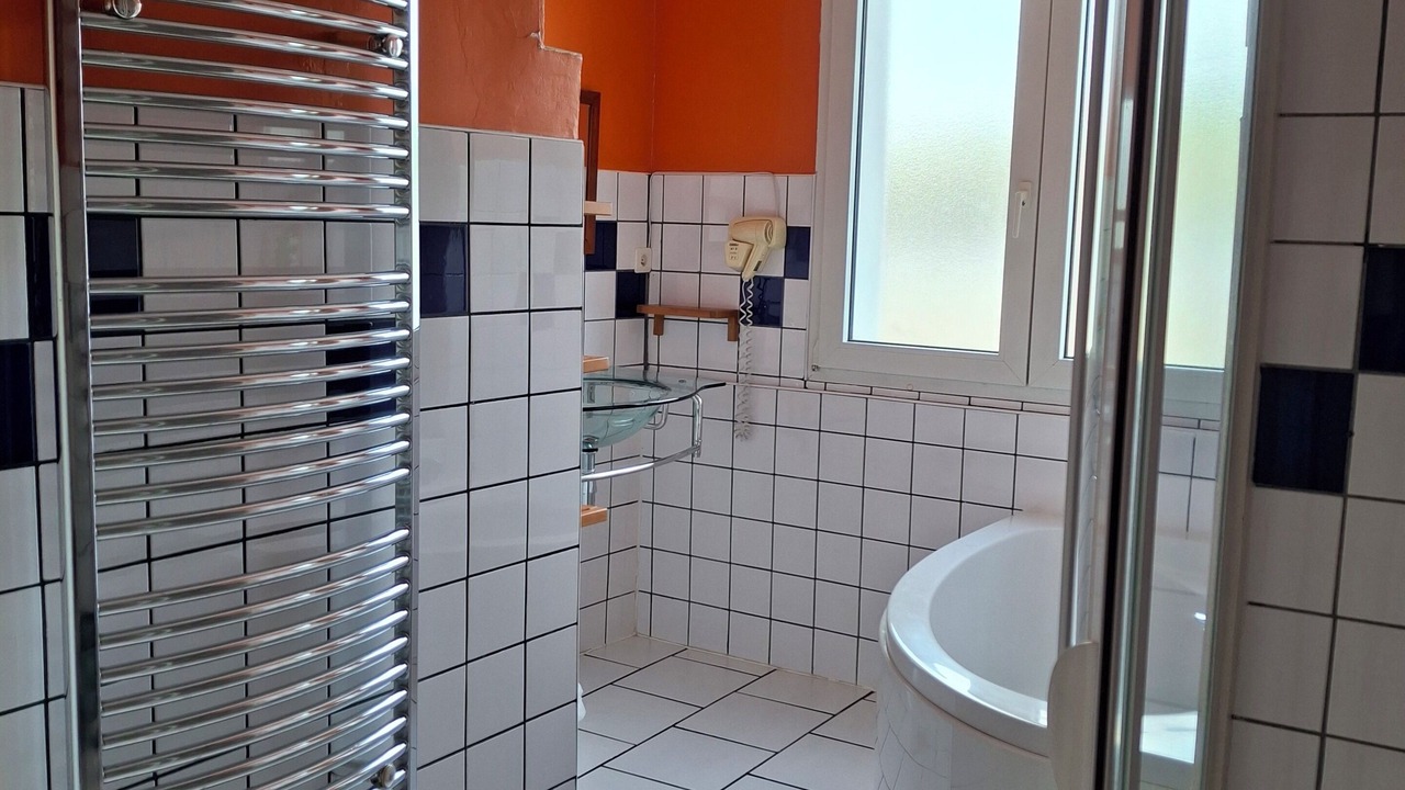 Photo of Bathroom in Laxou