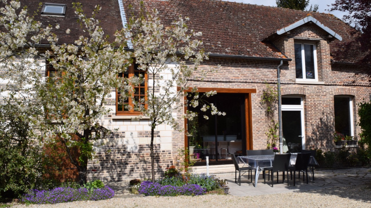 Photo of Outdoor in Chennegy