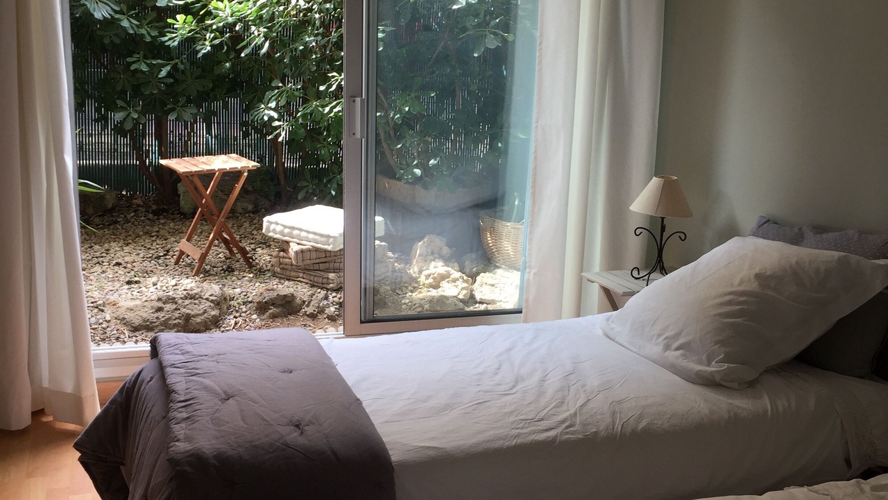 Photo of Bedroom in Nimes City Centre