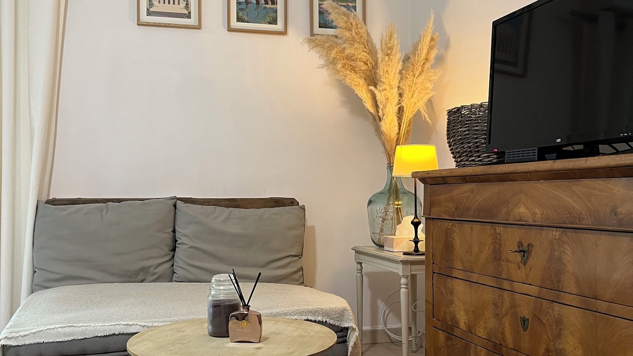 Photo of Livingroom in Nimes City Centre