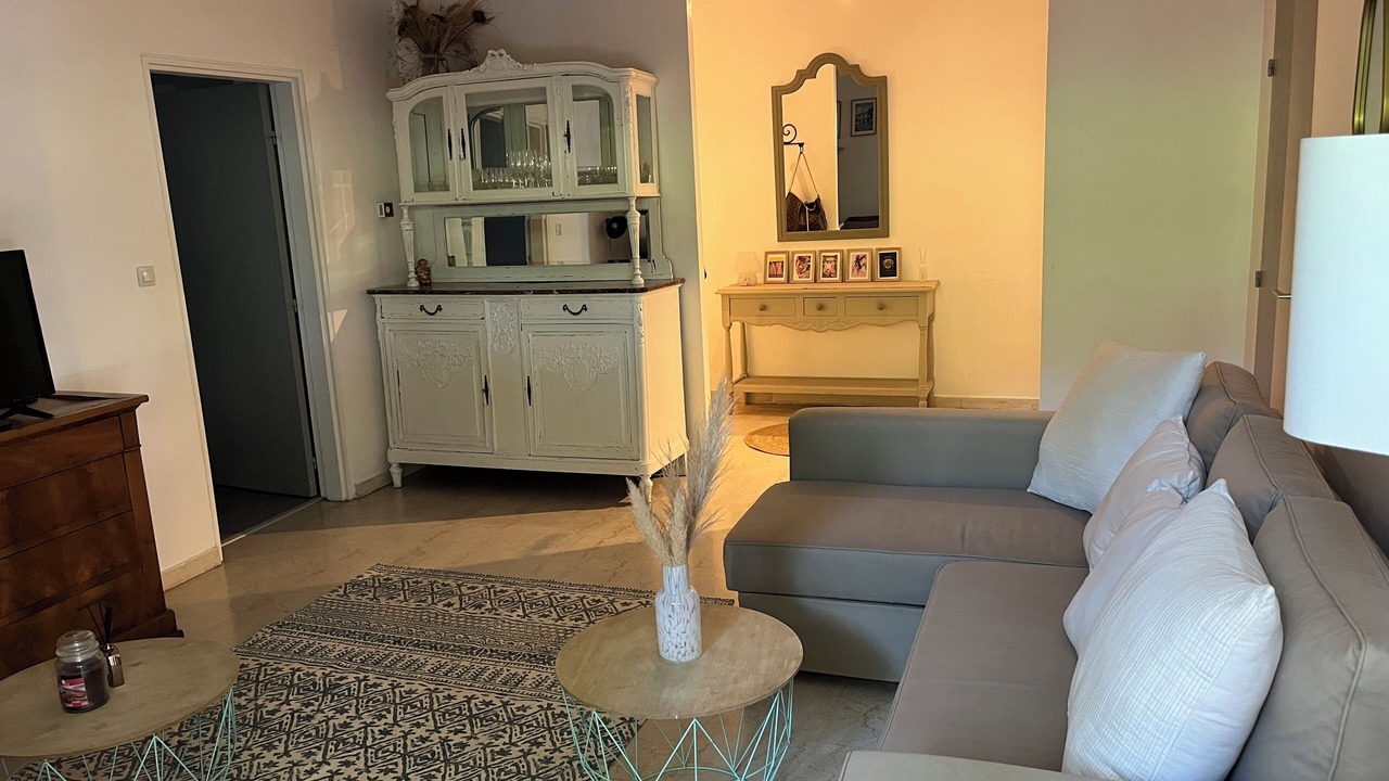 Photo of Livingroom in Nimes City Centre