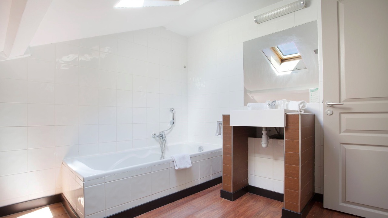 Photo of Bathroom in Vernier