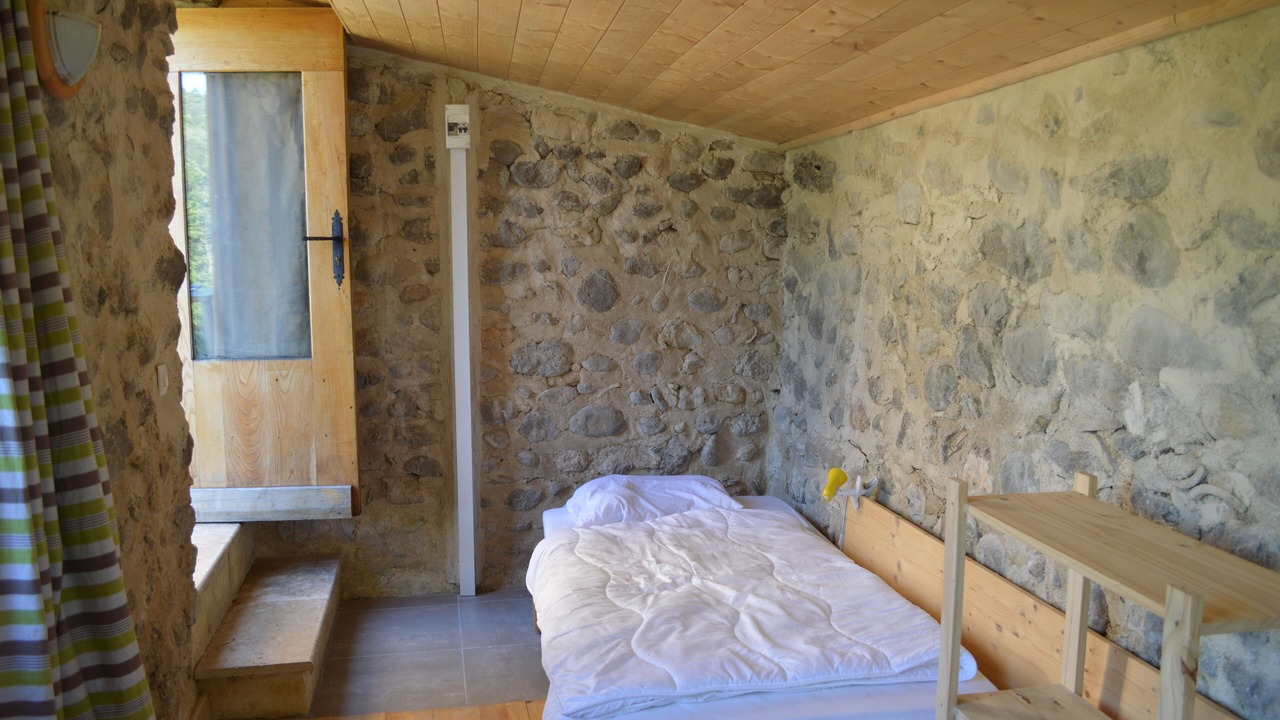 Photo of Bedroom in Estoublon