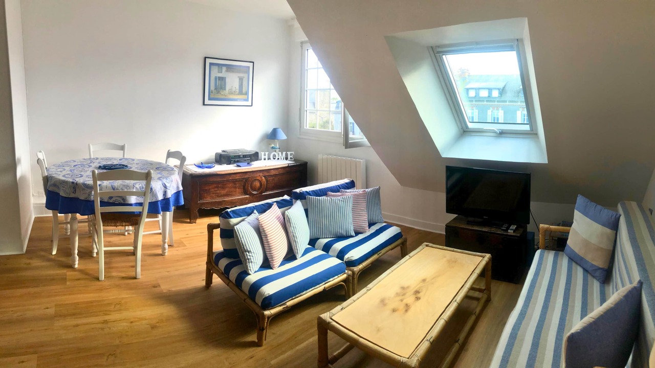 Photo of Livingroom in Saint-Quay-Portrieux