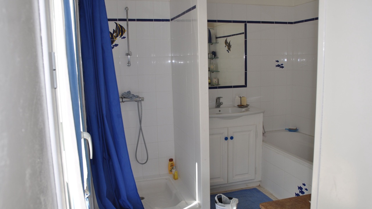 Photo of Bathroom in Uzes