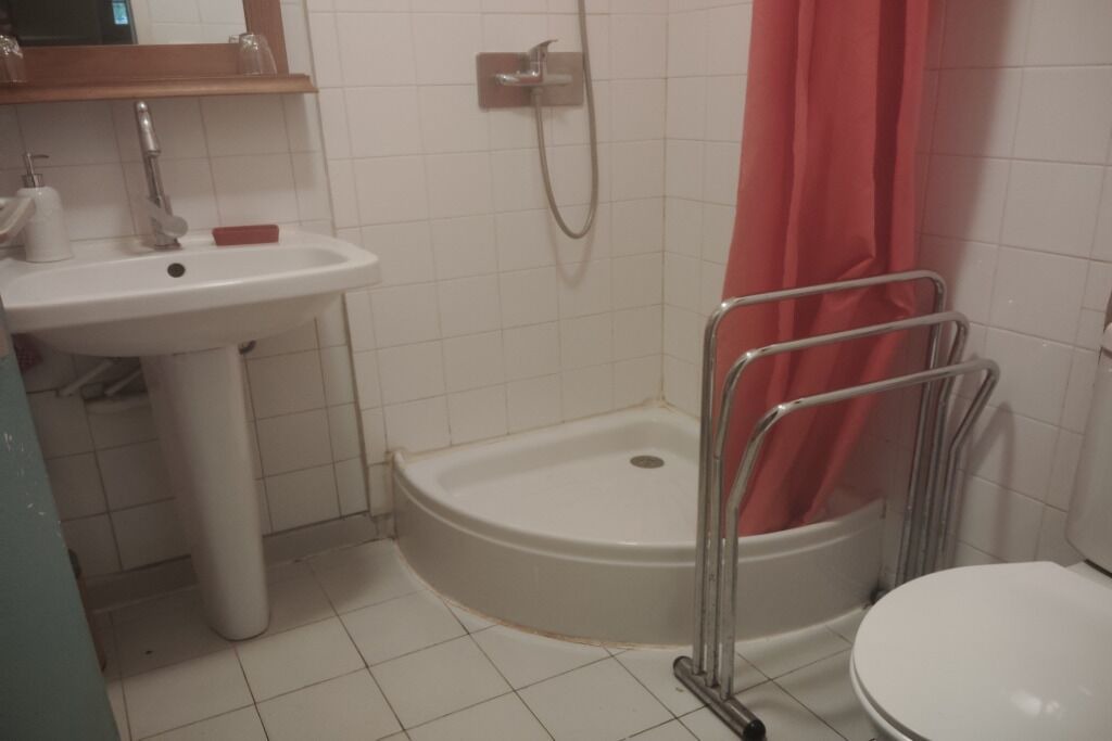 Photo of Bathroom in Rochefort-du-Gard