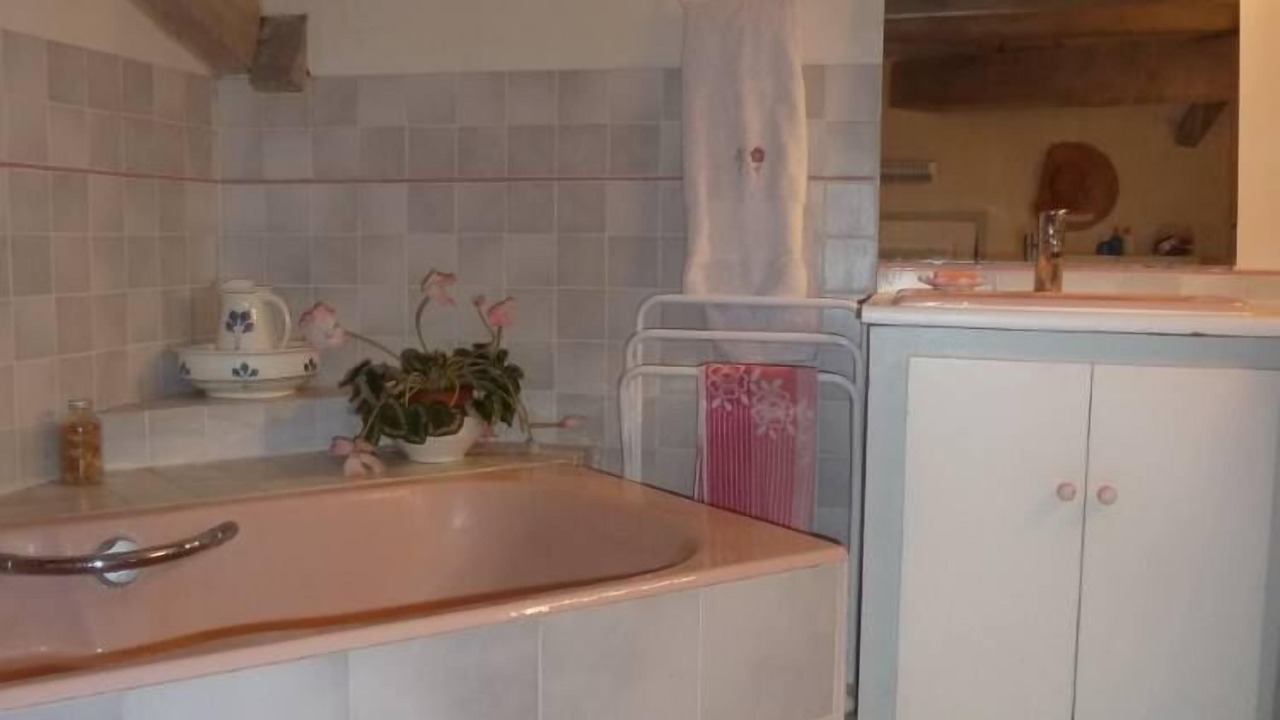 Photo of Bathroom in Quartier des Espesses
