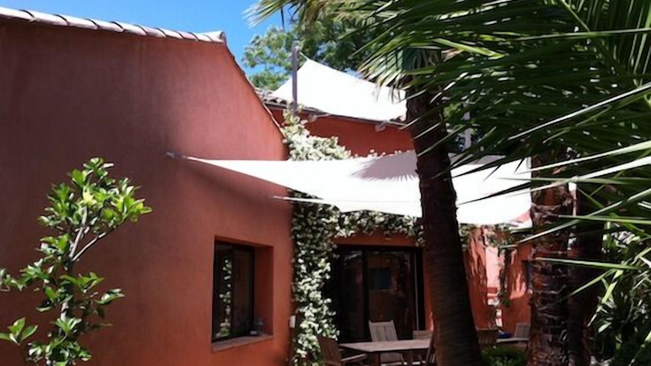 Photo of Outdoor in Cuers