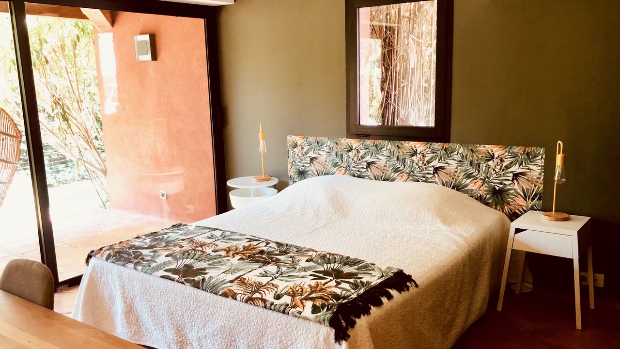 Photo of Bedroom in Cuers