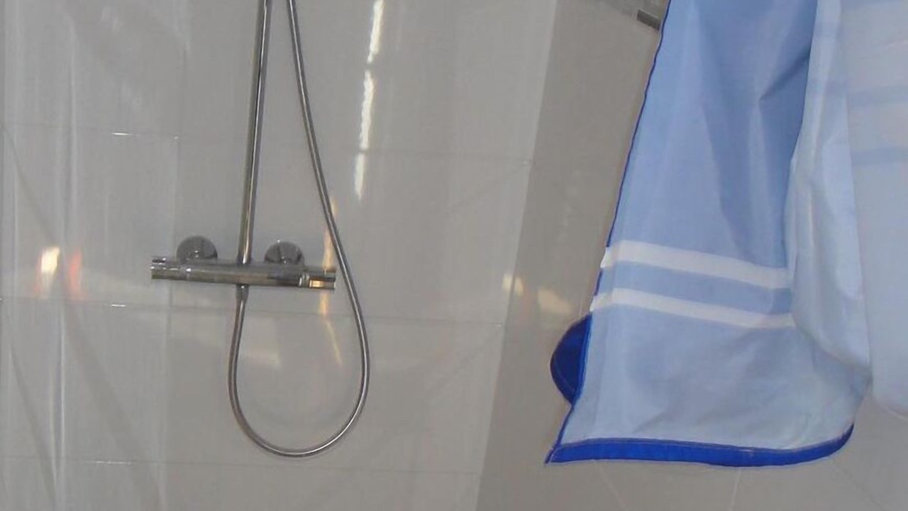 Photo of Bathroom in Langatte