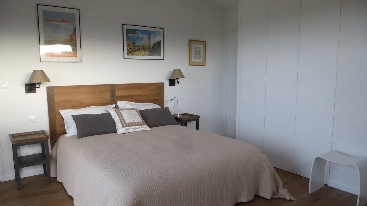 Photo of Bedroom in Pleumeur-Bodou