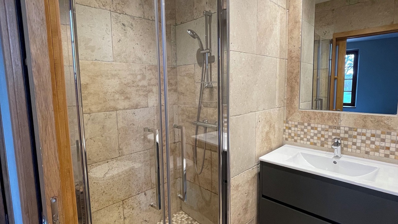 Photo of Bathroom in Aubiet