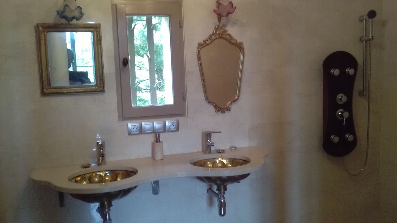 Photo of Bathroom in Cabannes