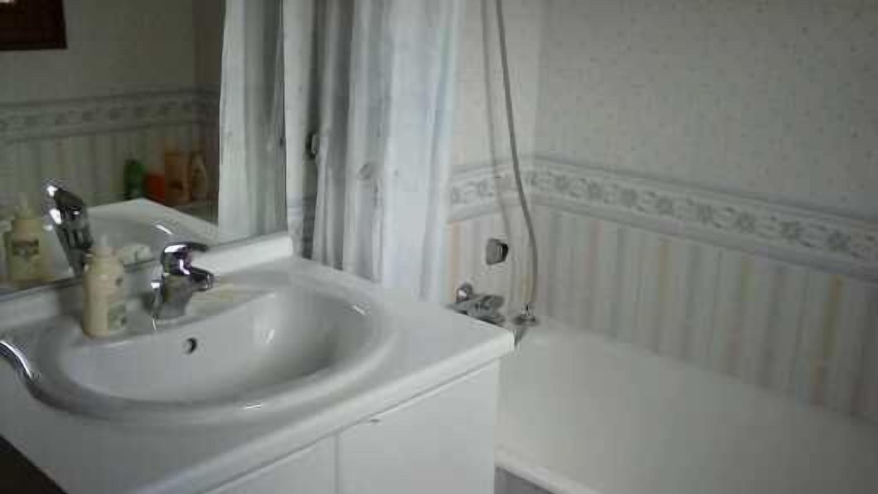Photo of Bathroom in Pludual
