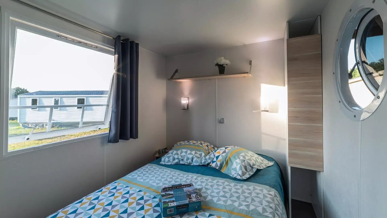 Photo of Bedroom in Plougasnou