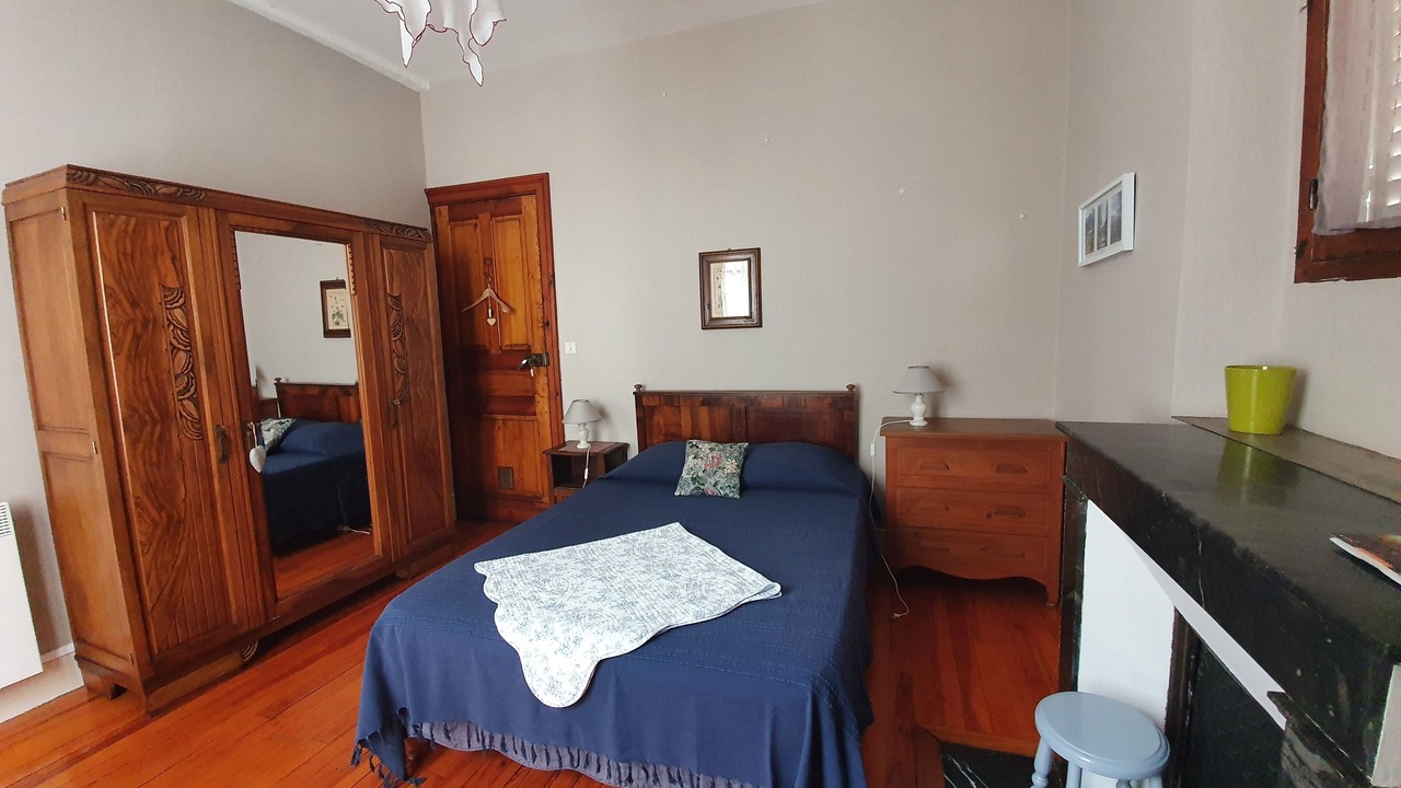 Photo of Bedroom in Bagneres-de-Luchon