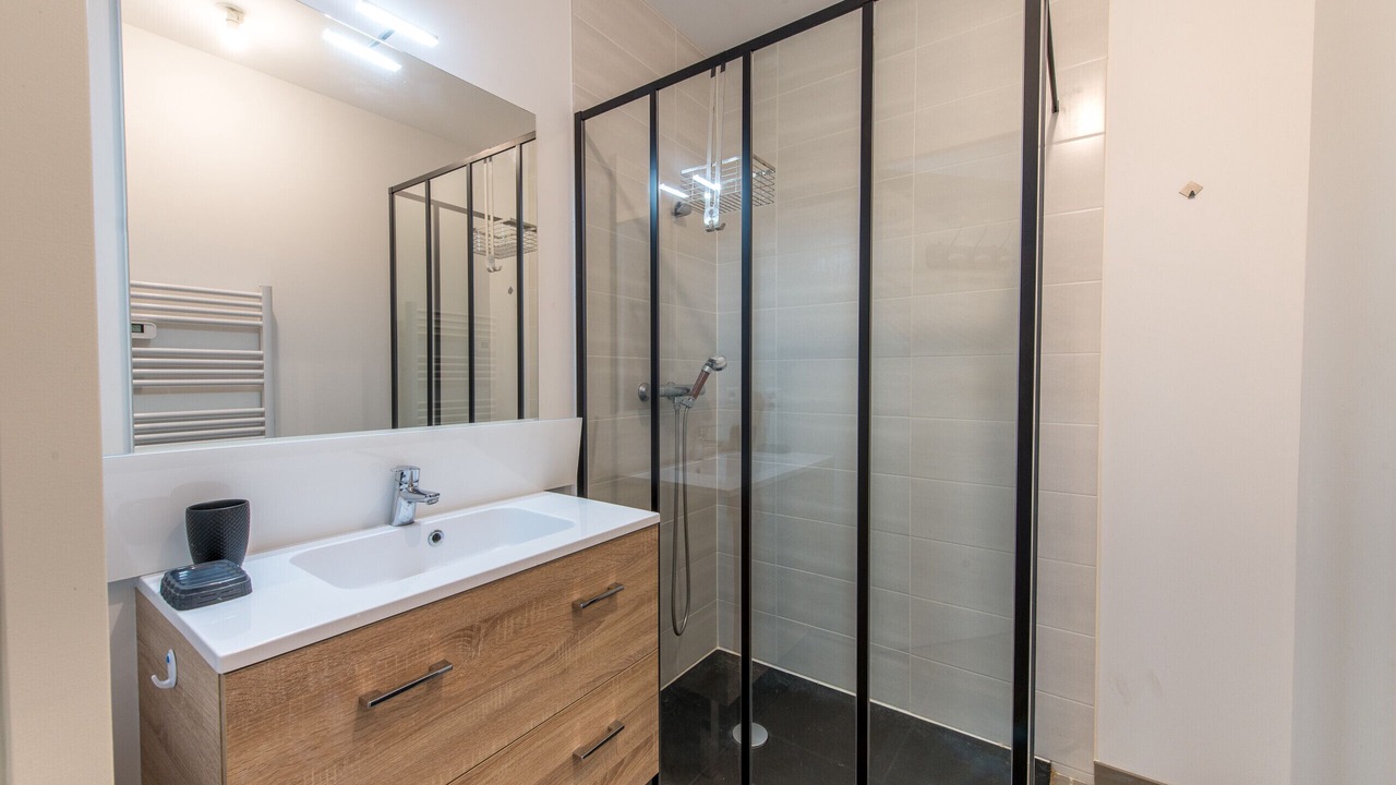 Photo of Bedroom in Saint-Jorioz
