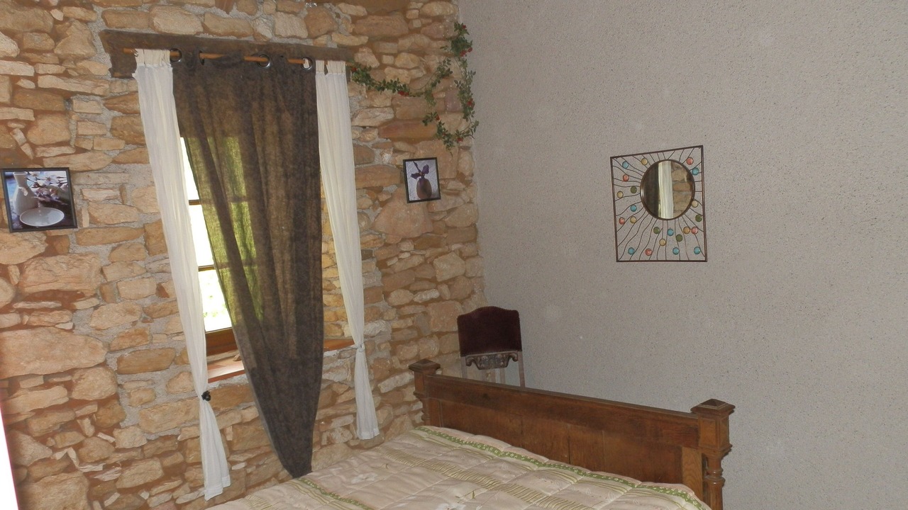 Photo of Bedroom in Puy-l'Eveque