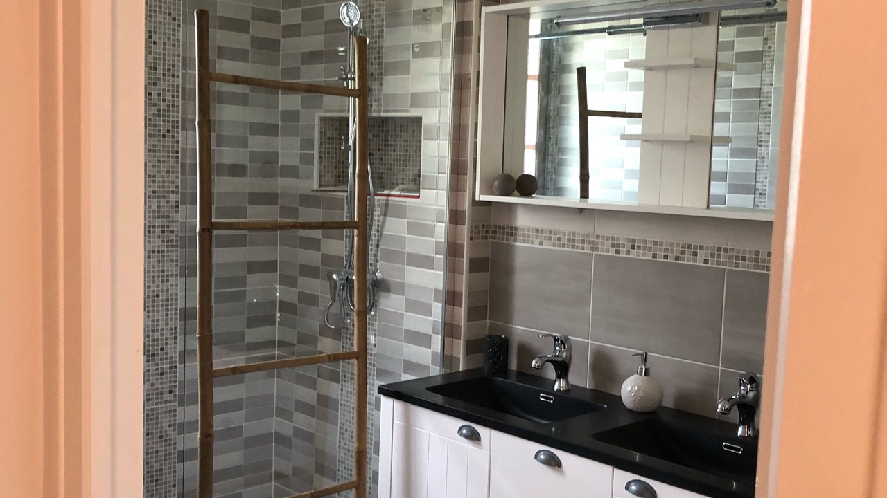 Photo of Bathroom in Billy