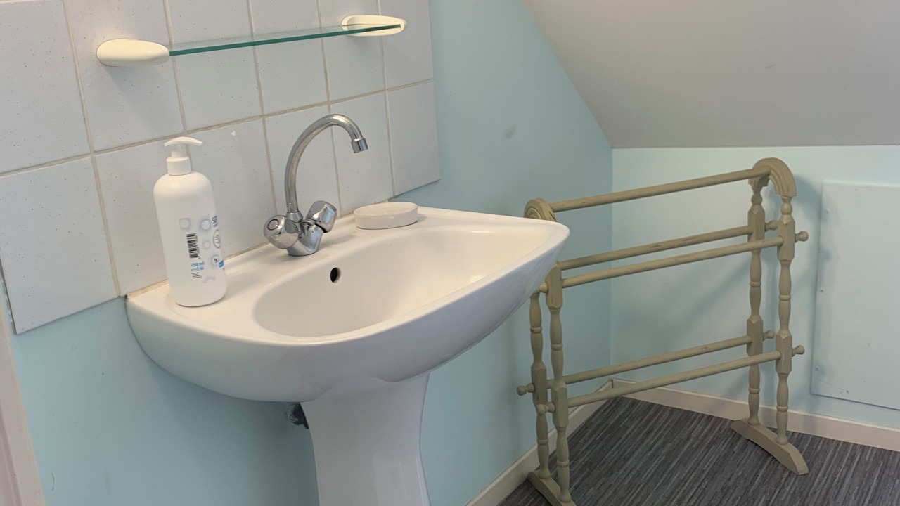 Photo of Bathroom in Plouguenast