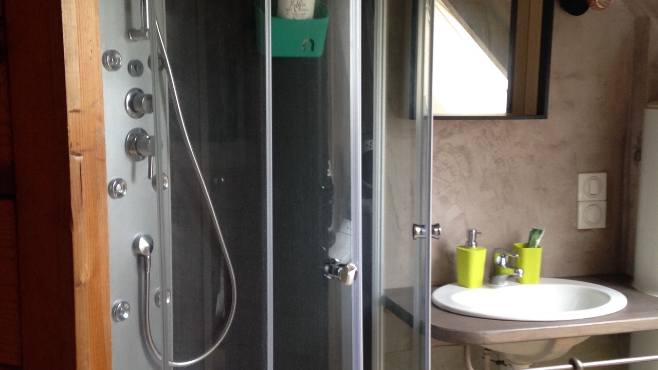 Photo of Bathroom in Saint-Laurent