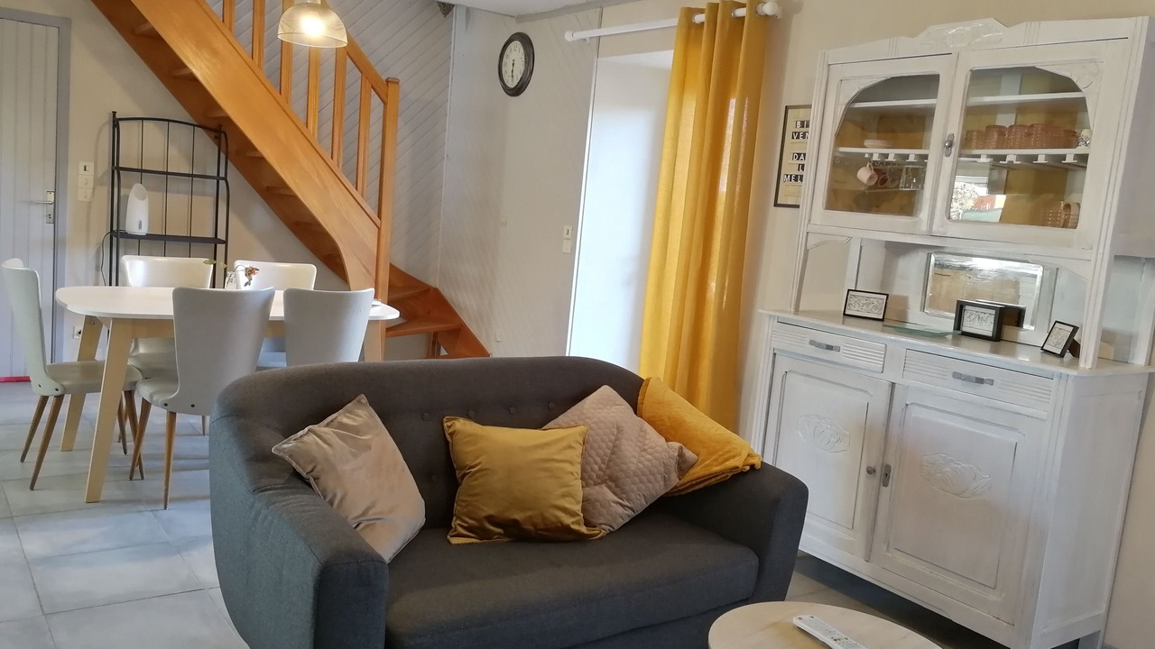 Photo of Livingroom in Frehel