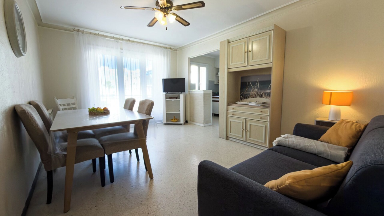 Photo of Livingroom in Le Grau-Du-Roi