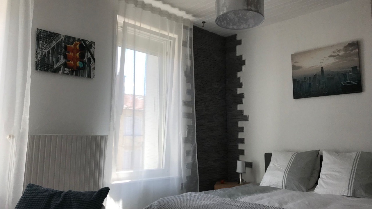 Photo of Bedroom in Quartier Beauregard-Boufflers-Buthegnemont-Boudonville