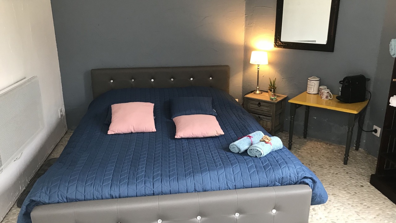 Photo of Bedroom in Villy