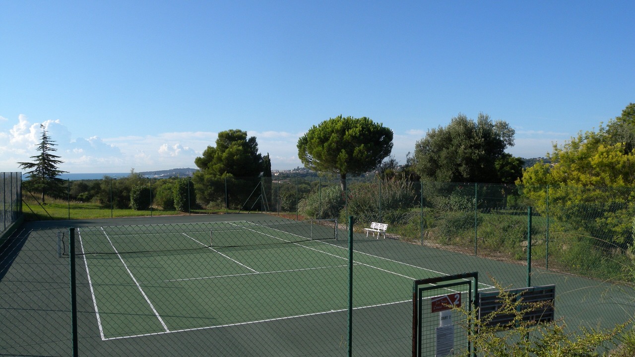 Photo of Others in Biot