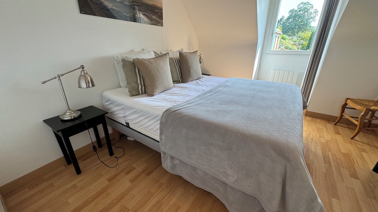 Photo of Bedroom in Saint-Suliac