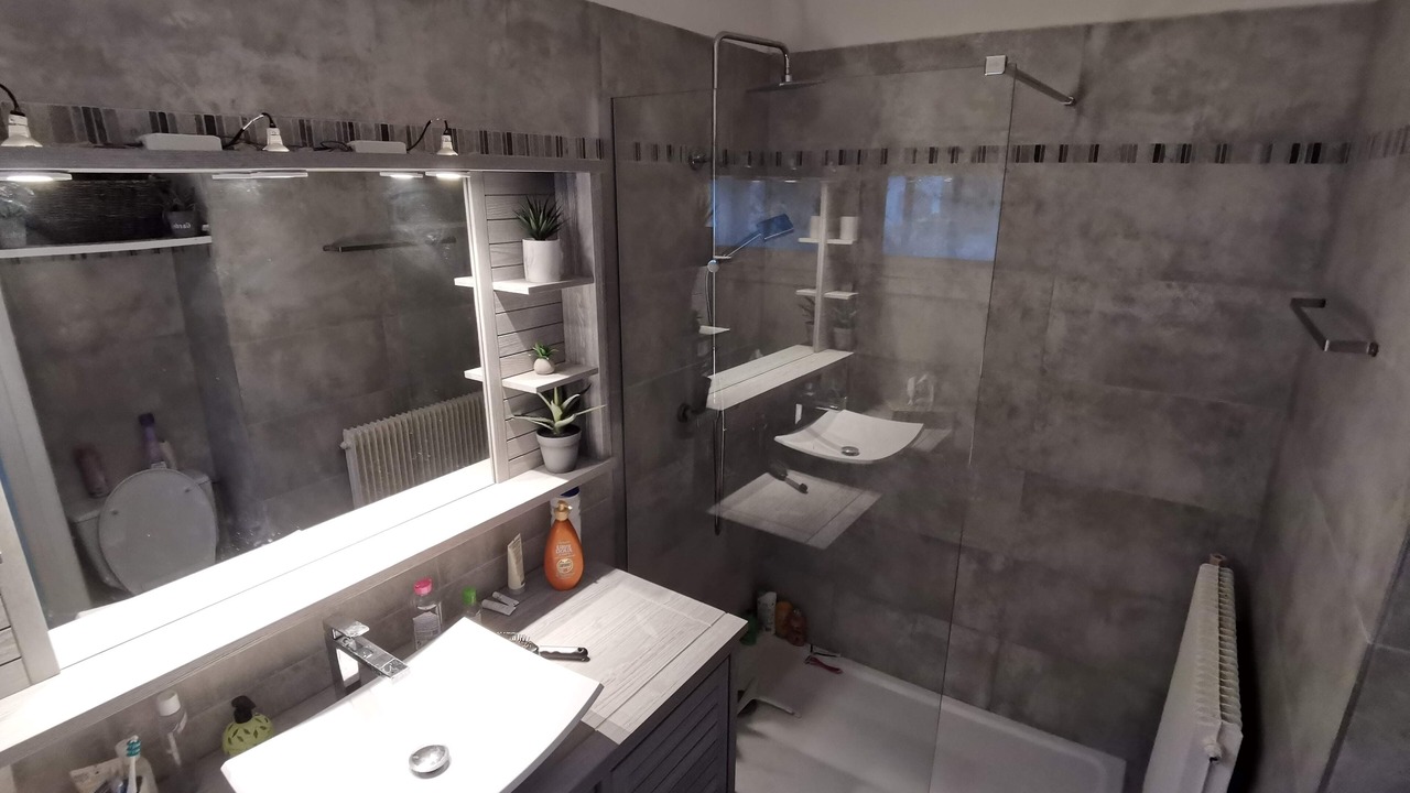 Photo of Bathroom in Le Castellet
