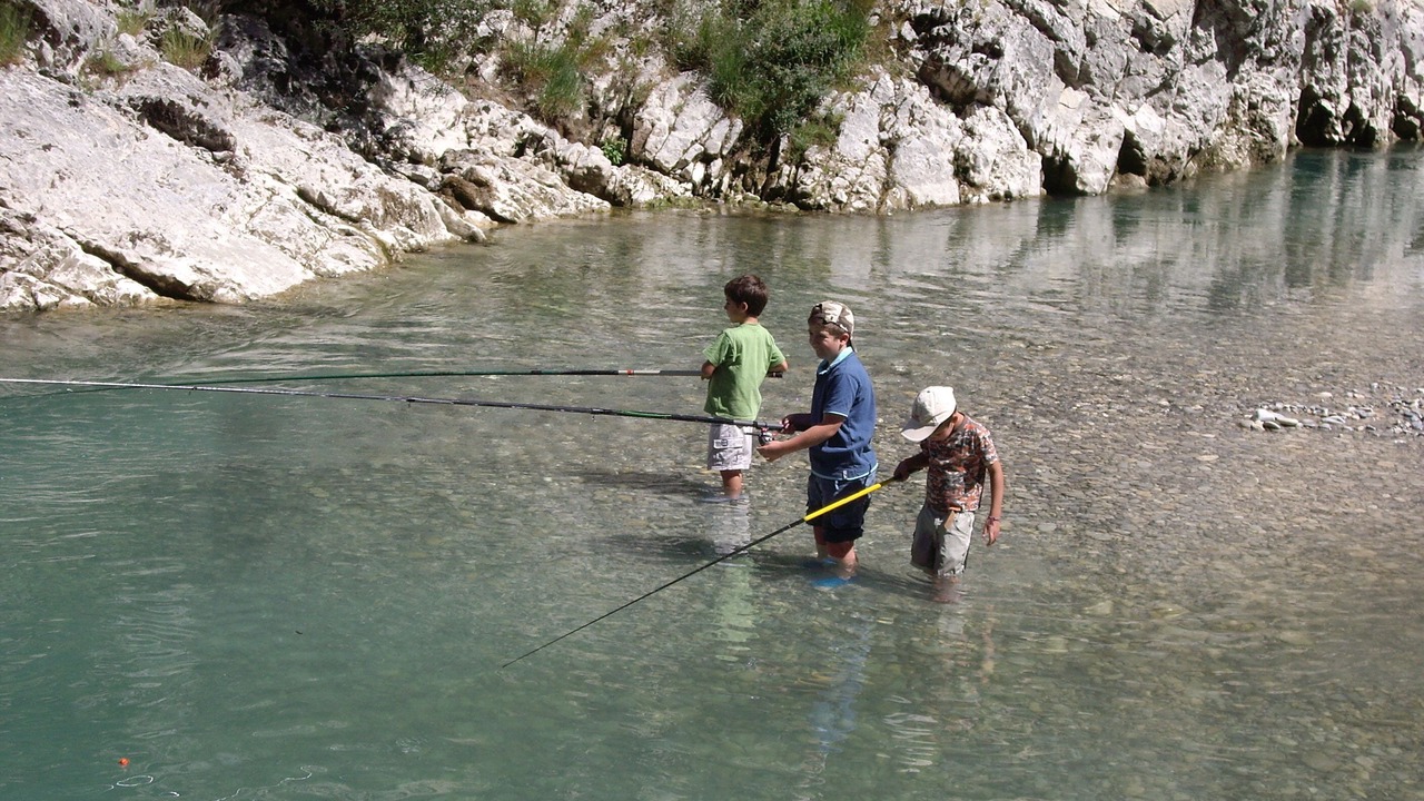 Photo of Others in Aups