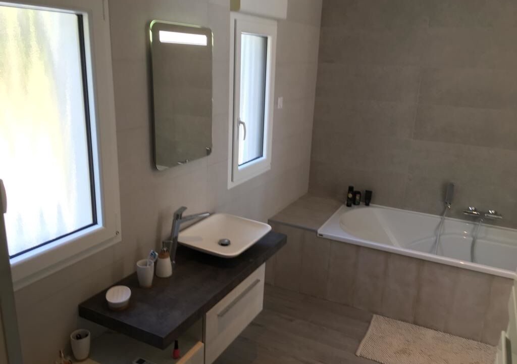 Photo of Bathroom in Bagnols-en-Foret