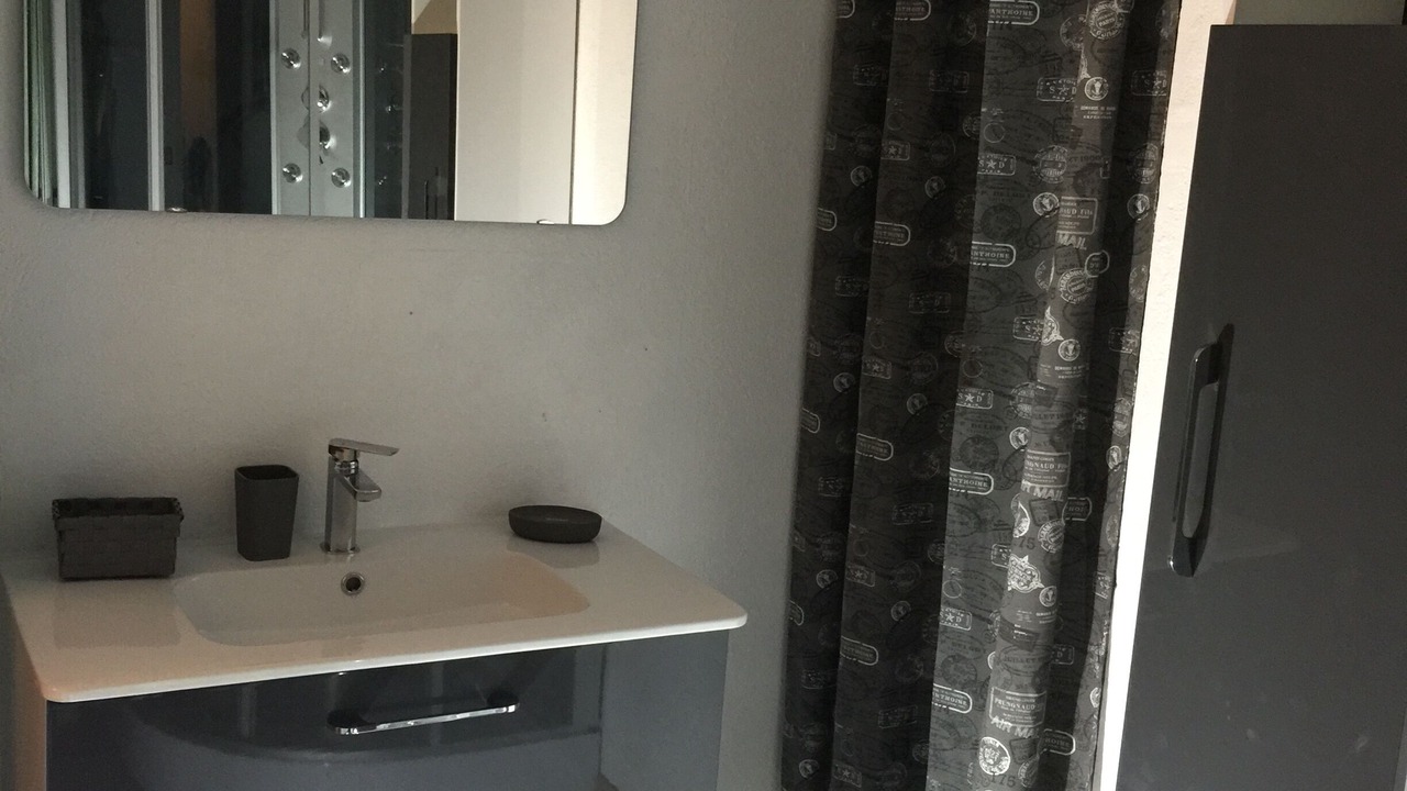Photo of Bathroom in Aups