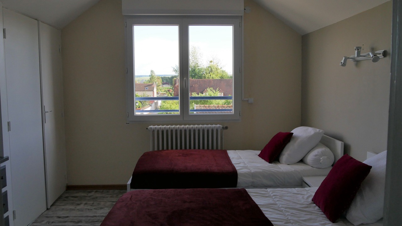 Photo of Bedroom in Ay