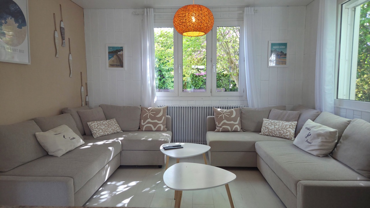 Photo of Livingroom in Saint-Quay-Perros
