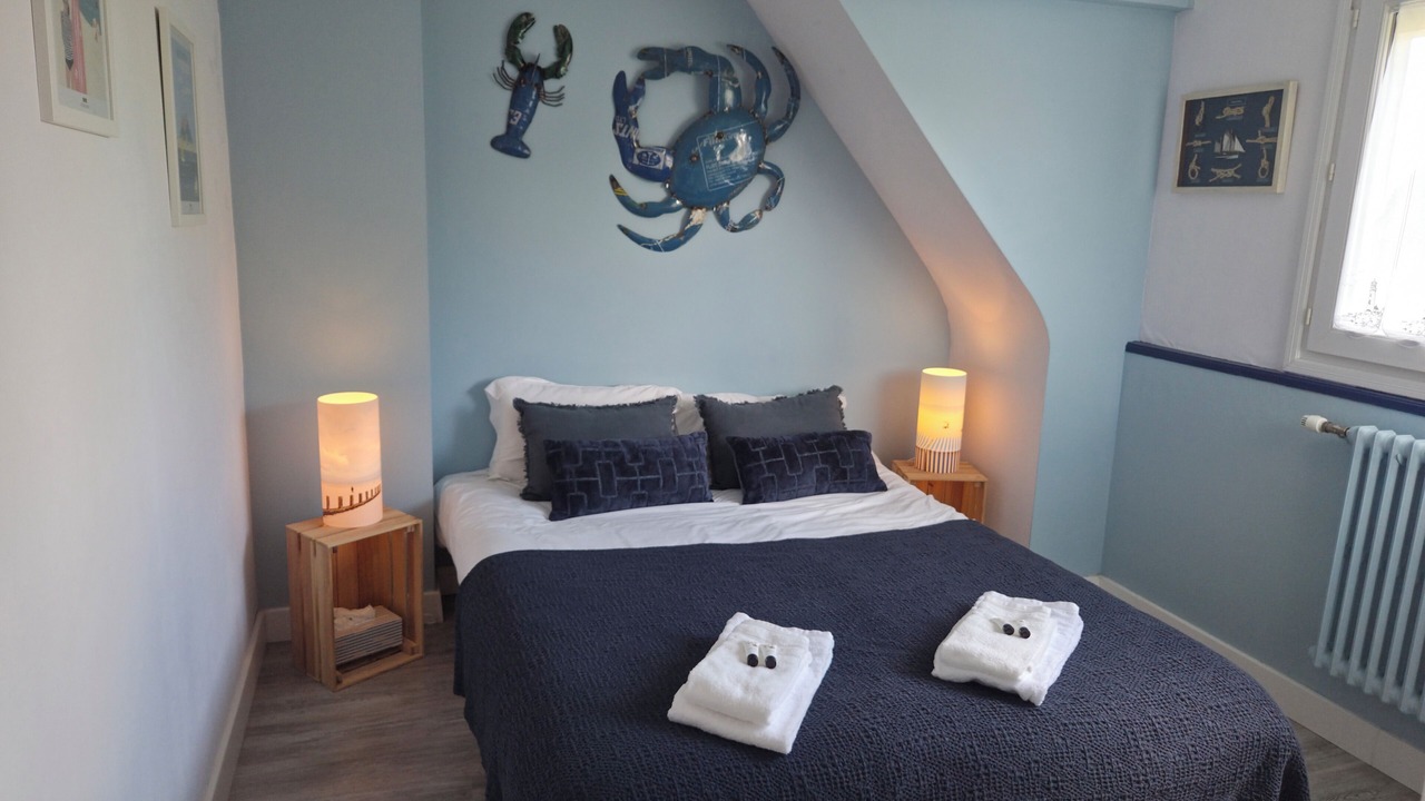 Photo of Bedroom in Saint-Quay-Perros