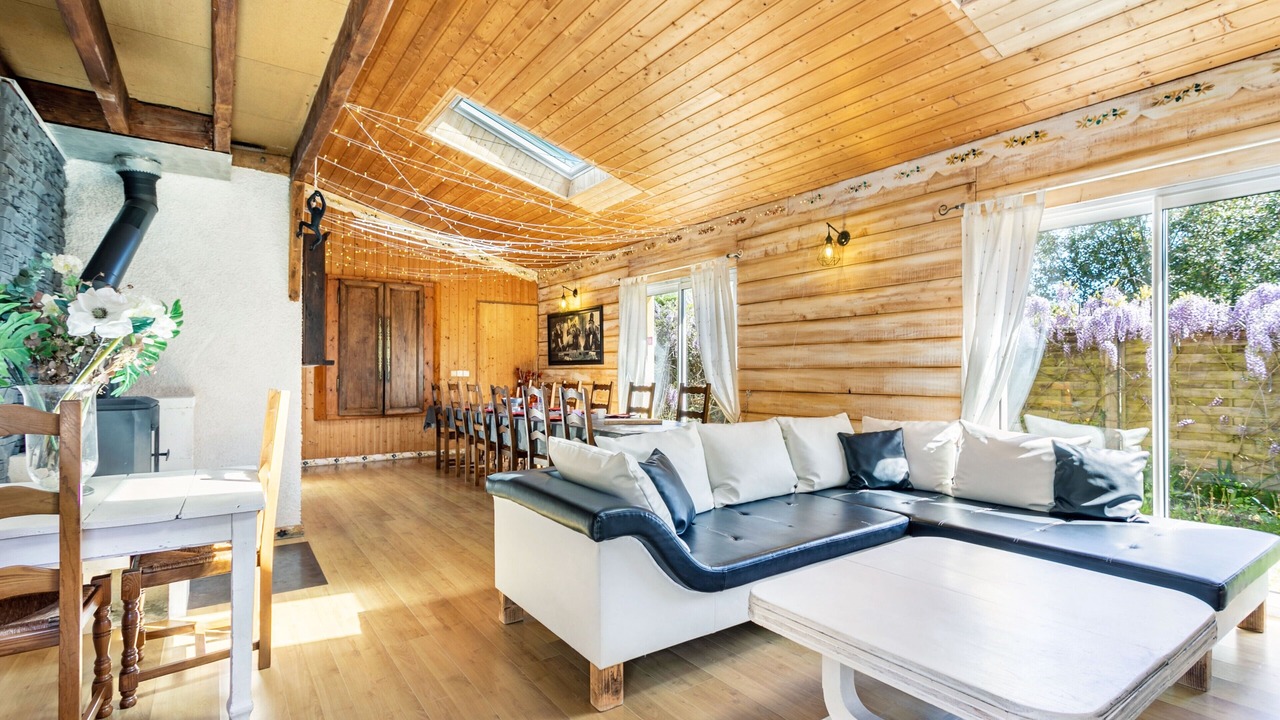 Photo of Livingroom in Ploumagoar