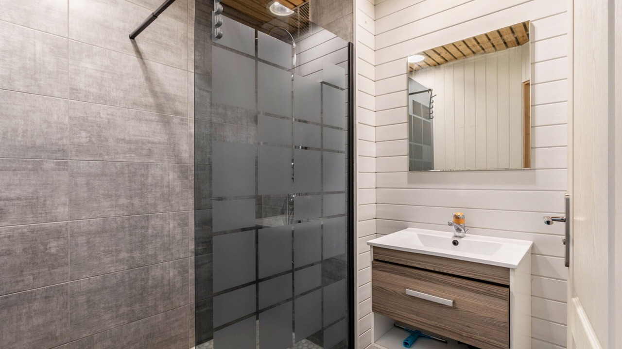 Photo of Bathroom in Ploumagoar