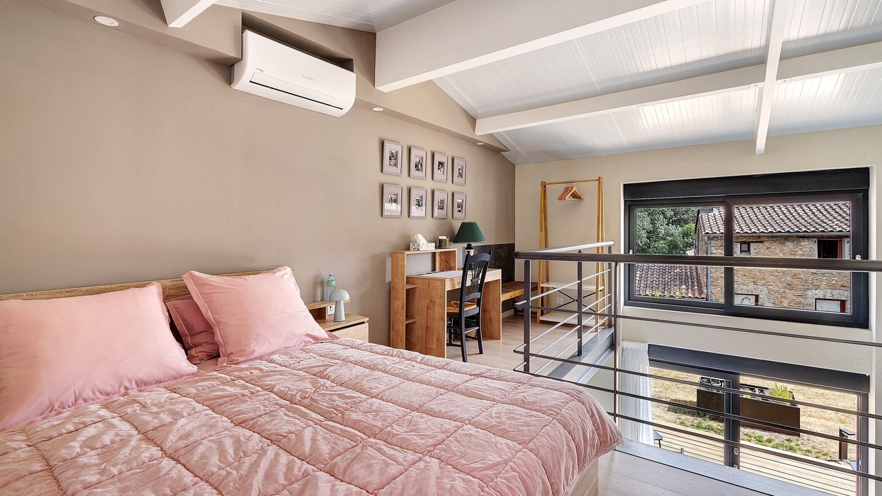 Photo of Bedroom in Sevremoine