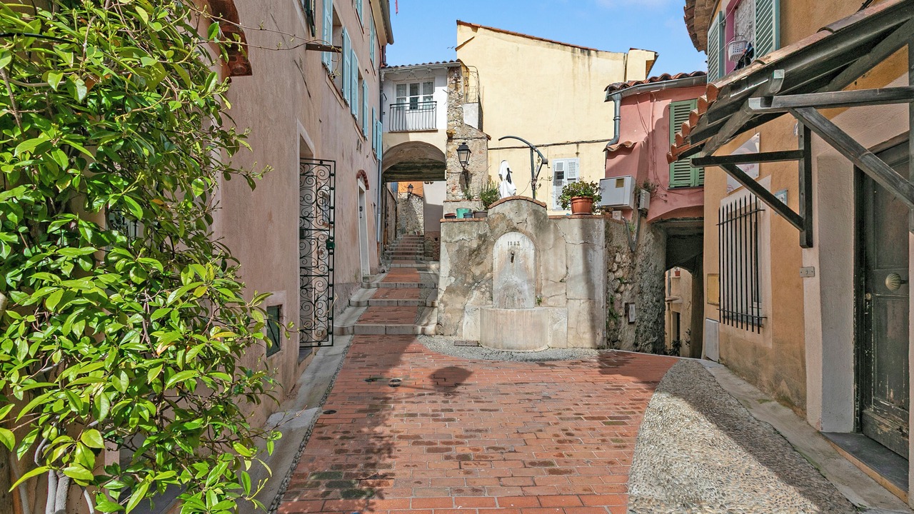 Photo of Others in Old Town