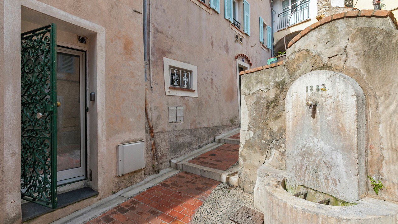 Photo of Others in Old Town