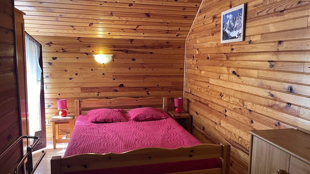 Photo of Bedroom in Cauterets