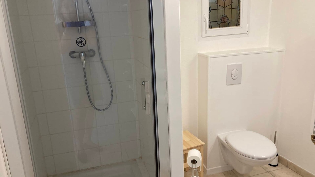 Photo of Bathroom in Penvenan