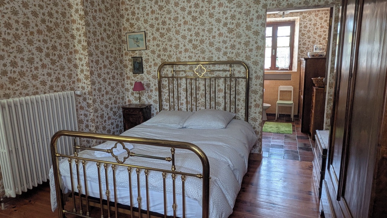 Photo of Bedroom in Avajan