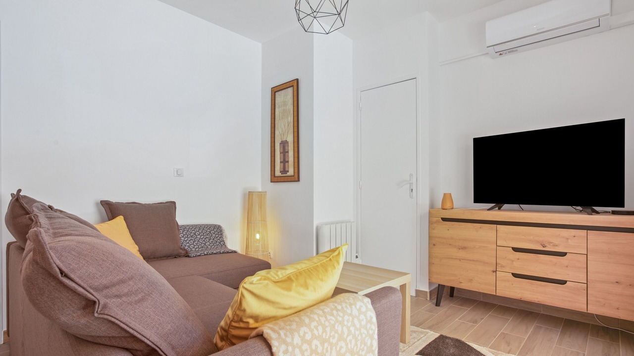 Photo of Livingroom in Le Val