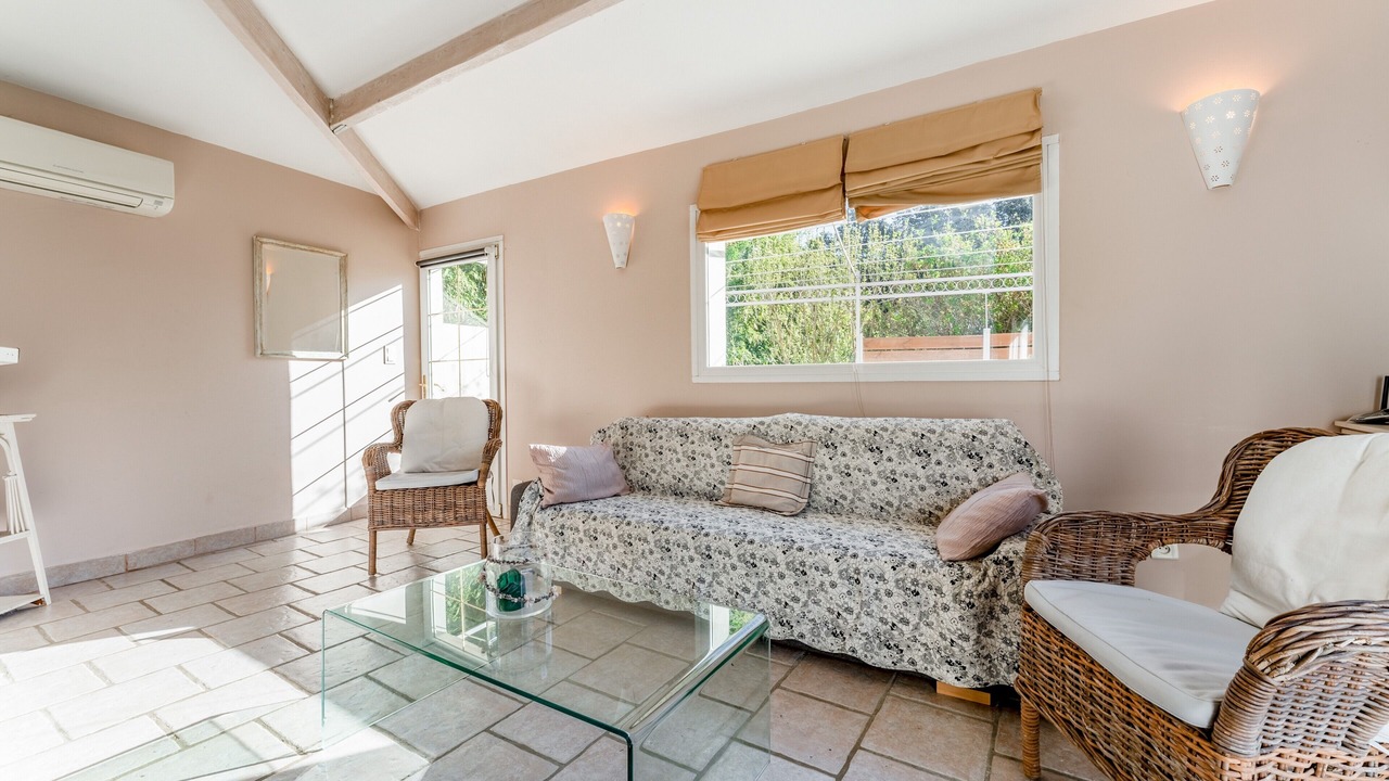 Photo of Livingroom in Comps